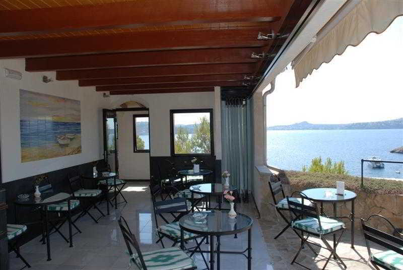 Hotel Petit Cala Fornells Peguera Bagian luar foto