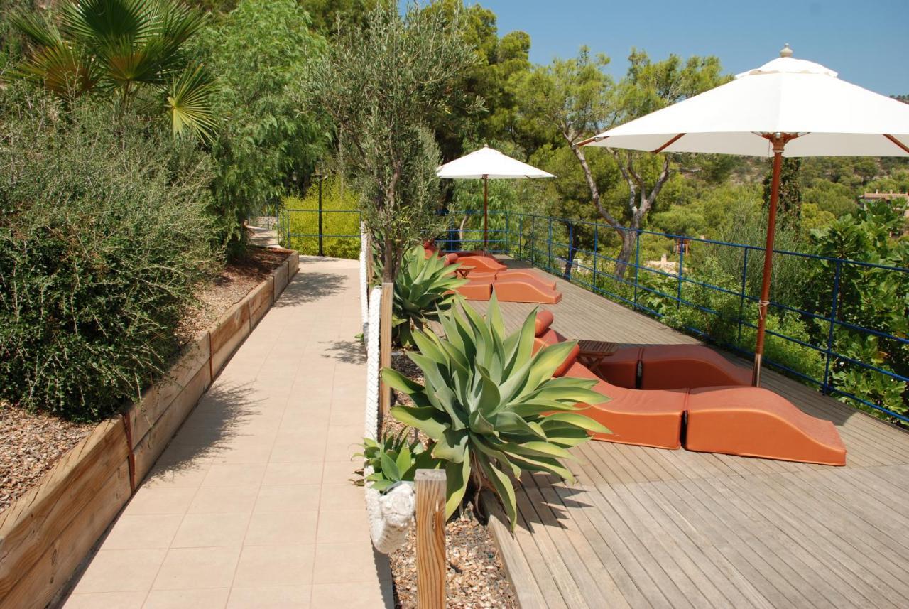 Hotel Petit Cala Fornells Peguera Bagian luar foto