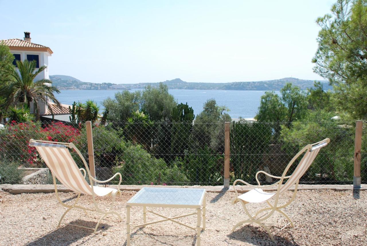 Hotel Petit Cala Fornells Peguera Bagian luar foto