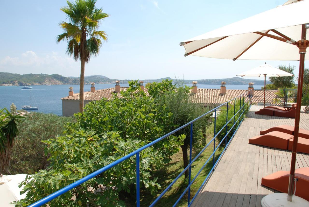 Hotel Petit Cala Fornells Peguera Bagian luar foto