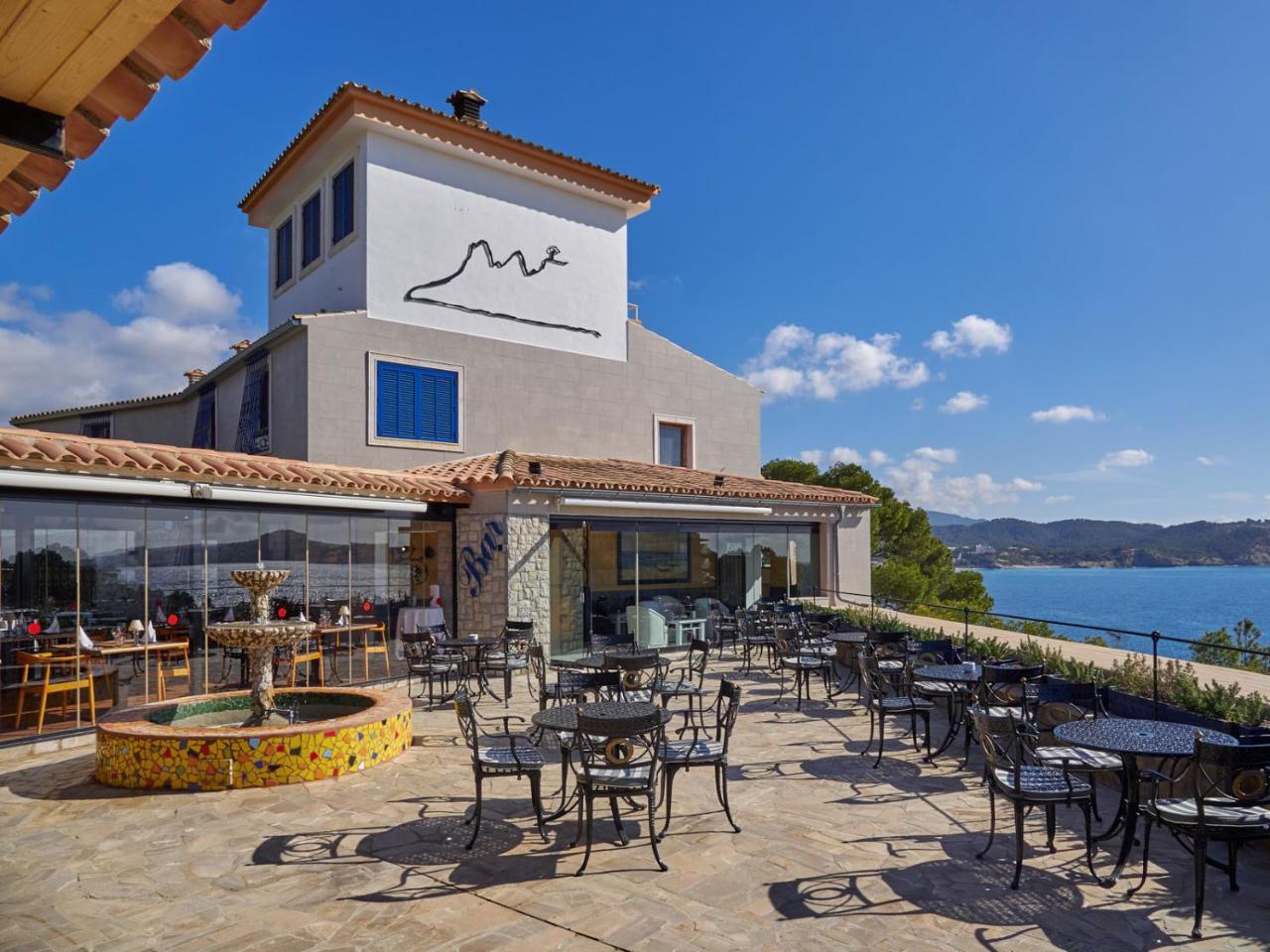 Hotel Petit Cala Fornells Peguera Bagian luar foto