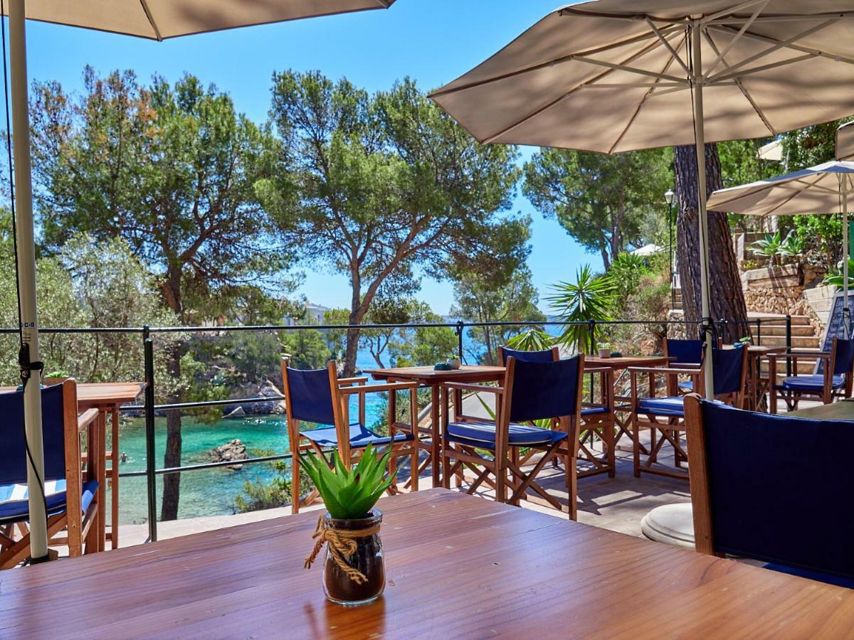 Hotel Petit Cala Fornells Peguera Bagian luar foto